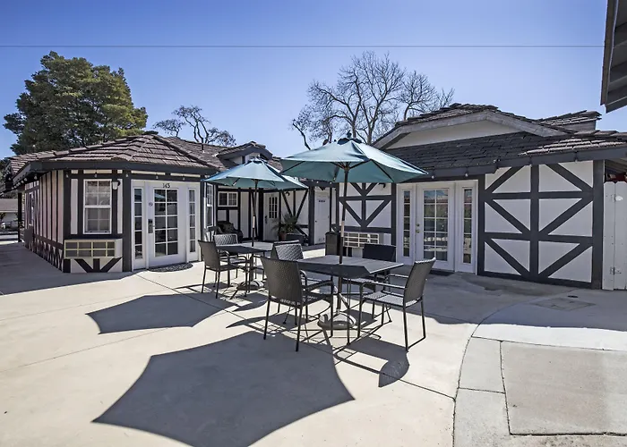 Solvang Inn & Cottages
